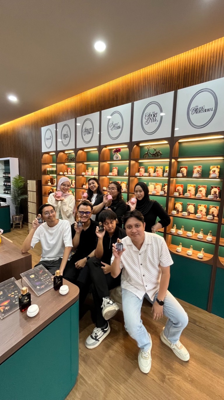 Suasana kegiatan Aroma Loka